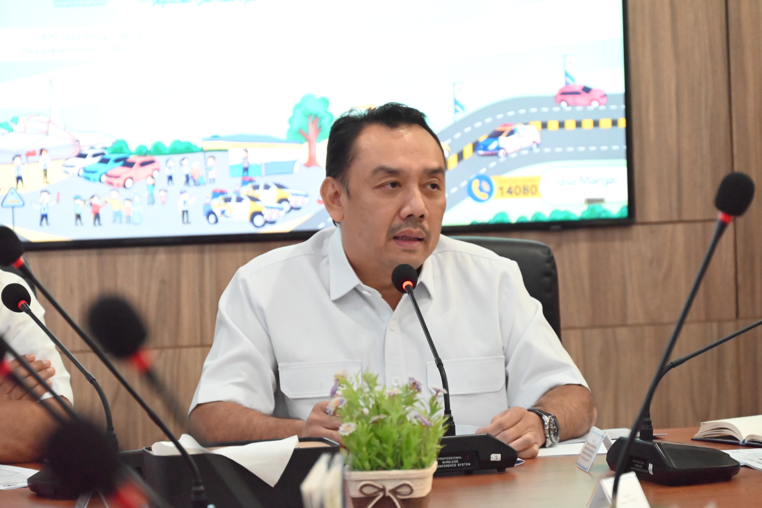 Komisi V DPR RI Tinjau Kesiapan Tol Cikampek Sambut Arus mudik Lebaran 2024