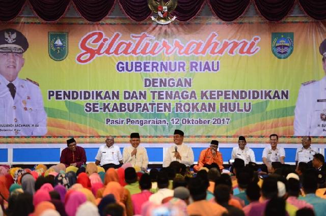 Gubernur Riau Tatap Muka dengan 3.000 Guru di Rohul
