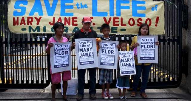Keluarga Terpidana Mati Mary Jane Berdemo di KBRI Manila