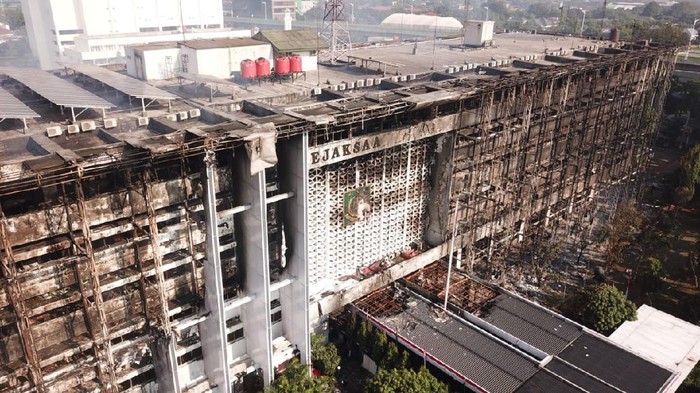 Ini Isi Gedung Utama Kejagung yang Hangus Terbakar