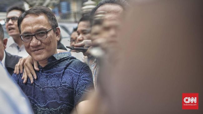 Dilaporkan ke Polisi, Andi Arief Sebut Politikus PDIP Henry Yoso Sisa Feodalisme