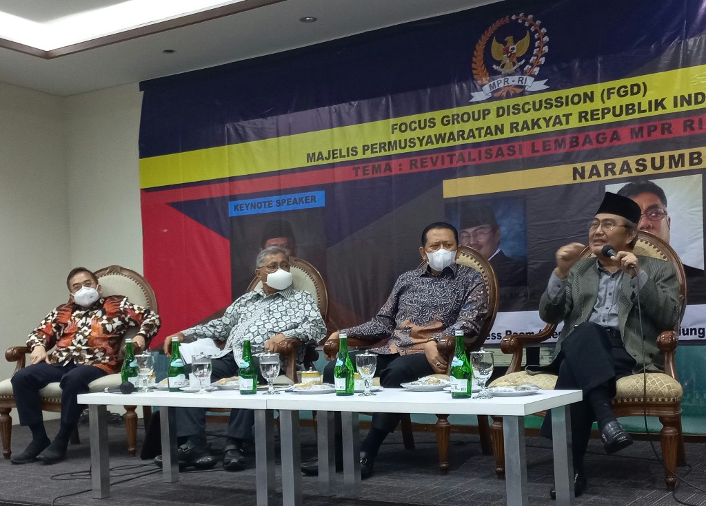 Jimly Asshiddiqie: Seharusnya Presiden Dilantik Oleh Ketua MPR, Bukan Mengucapkan Sumpah Sendiri