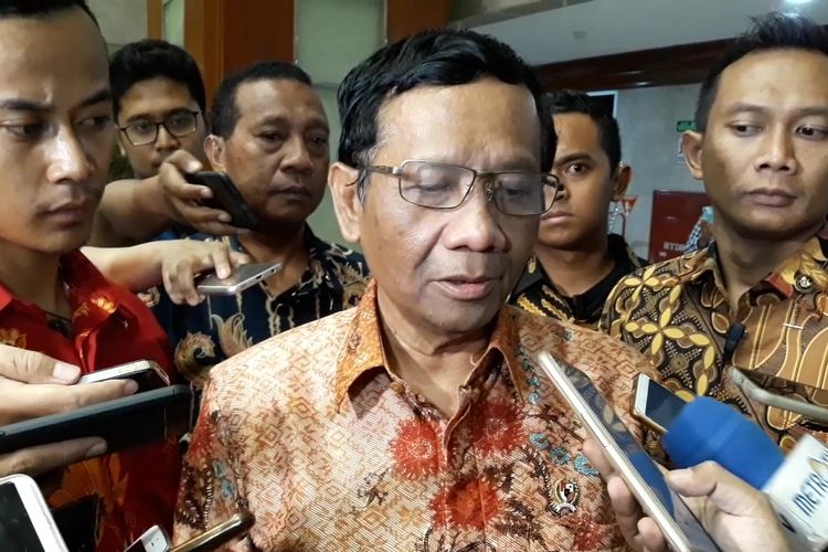 Ditanya Soal Pernyataan Rocky Gerung, Ini Kata Mahfud MD