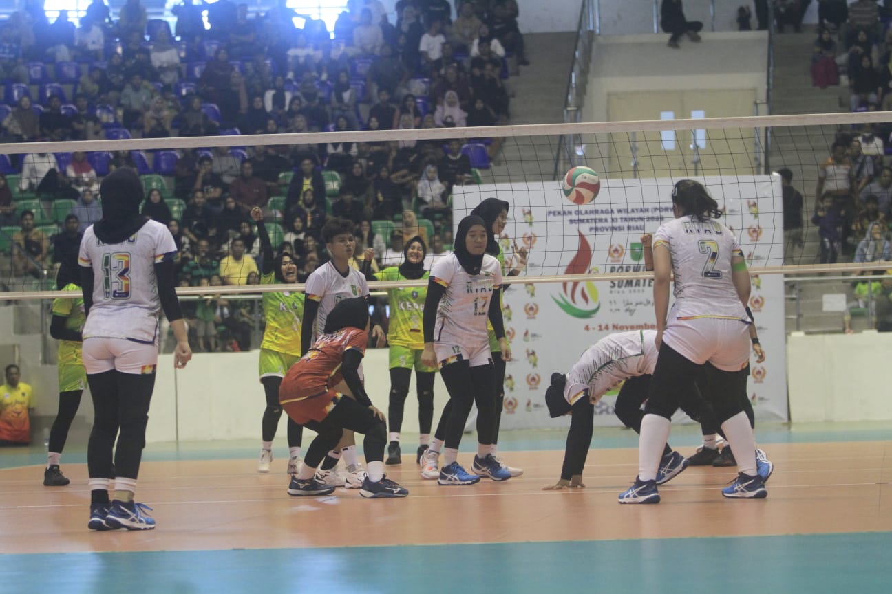 Tak Tembus ke Final Porwil Sumatera XI, Voli Putri Riau Kalah dari Kepri