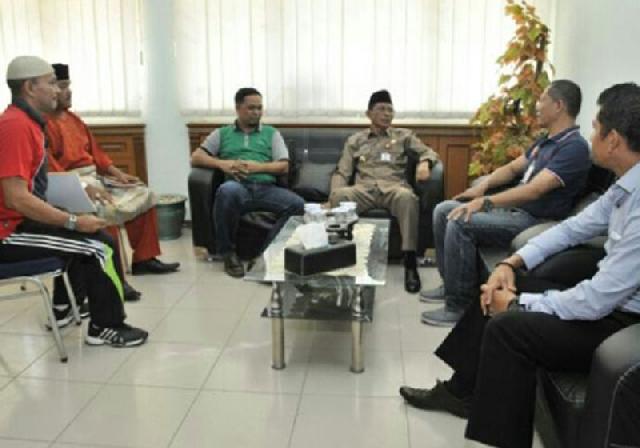 Perampok Bawa Truk Bermuatan Sawit