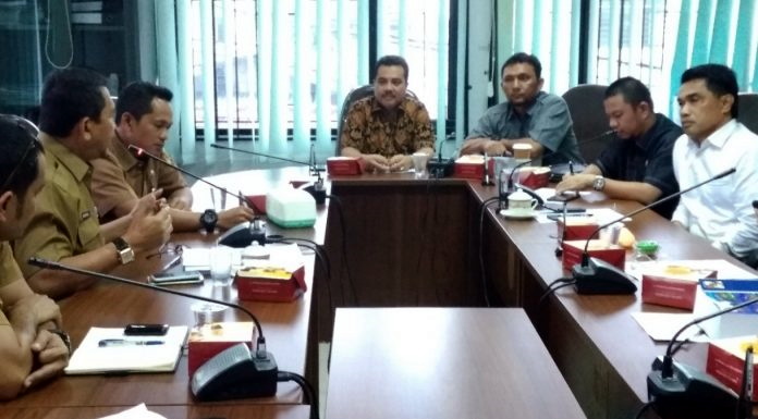 Pansus Ranperda RIPKD Kota Pekanbaru Minta Disbudpar Perbaiki Naskah Akademis