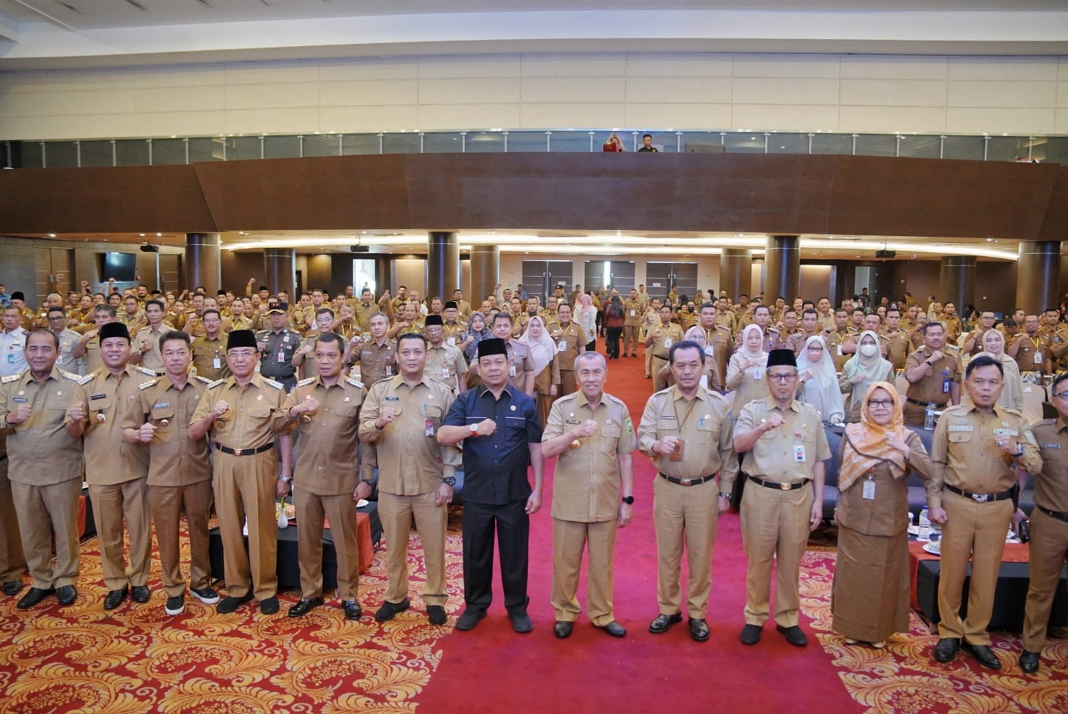 Bupati Rohil Ikuti Rakor Bersama Gubernur, Bupati dan Walikota se-Riau