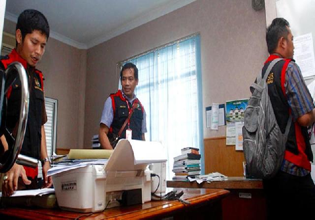 Kejagung Geledah Kantor Sekwan DPRD Sumut