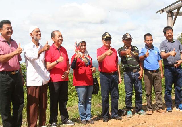 Bupati Tinjau Fasilitas Desa