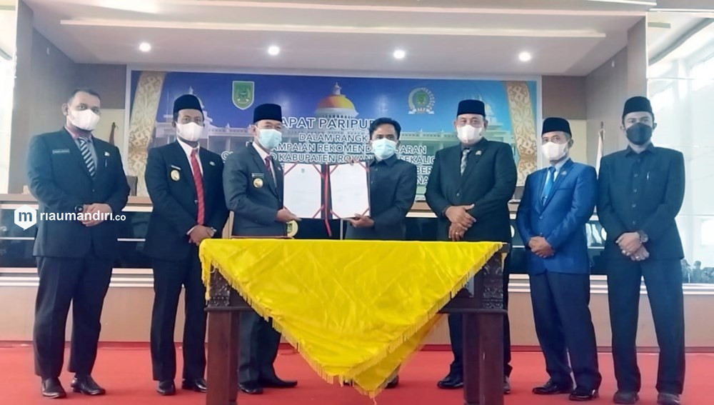 DPRD Rohil Sampaikan Sejumlah Saran pada Paripurna RPJMD 2021-2026