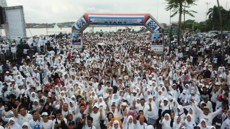 Pecah! Begini Penampakan Puluhan Ribu Pendukung Prabowo-Sandi di Palembang
