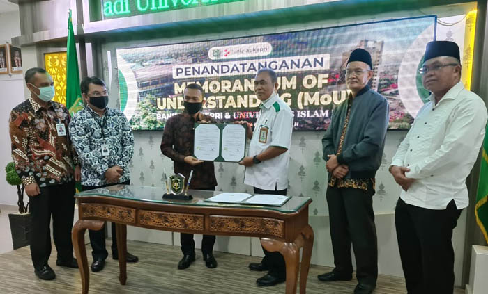 UIR-Bank Riaukepri Teken MoU, YLPI Minta BRK Bantu Unisritama