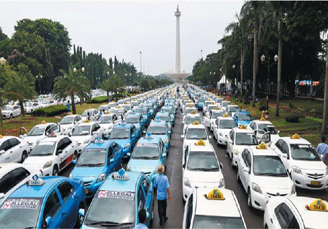 Komisi V DPR RI: Transportasi Grab dan Uber Ilegal