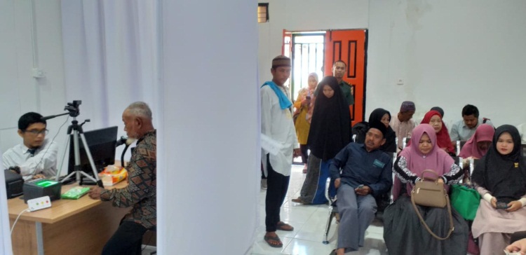 Perekaman Biometrik untuk Jamaah Umrah Riau-Kepri Minim Peralatan dan Petugas