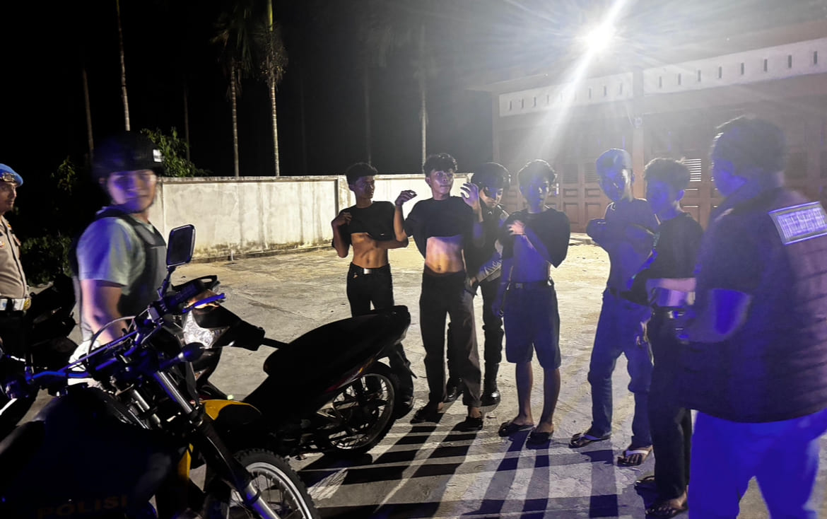 Antisipasi Gangguan Kamtibas, Tim Raga Polres Kuansing Gelar Patroli Malam