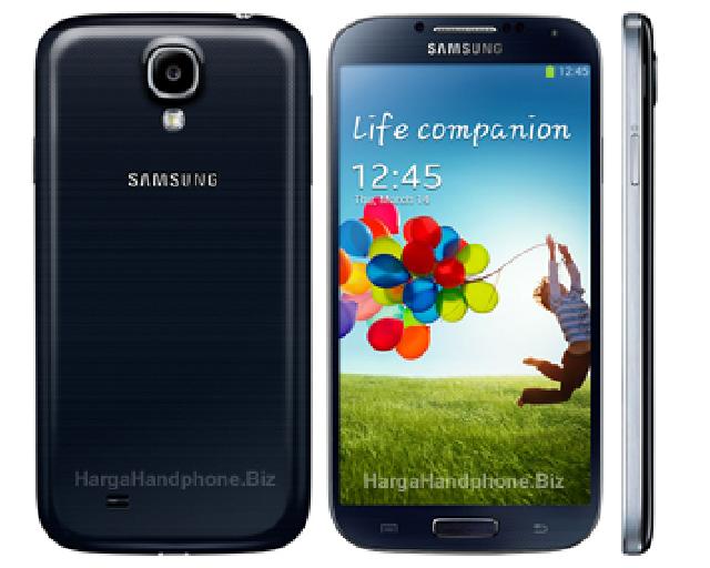 Galaxy S4 Zoom Padukan Ponsel Cerdas dan Kamera