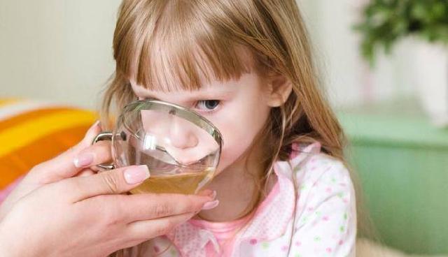 Anak Sebaiknya Tak Diberi Minum Teh, Ini Alasannya