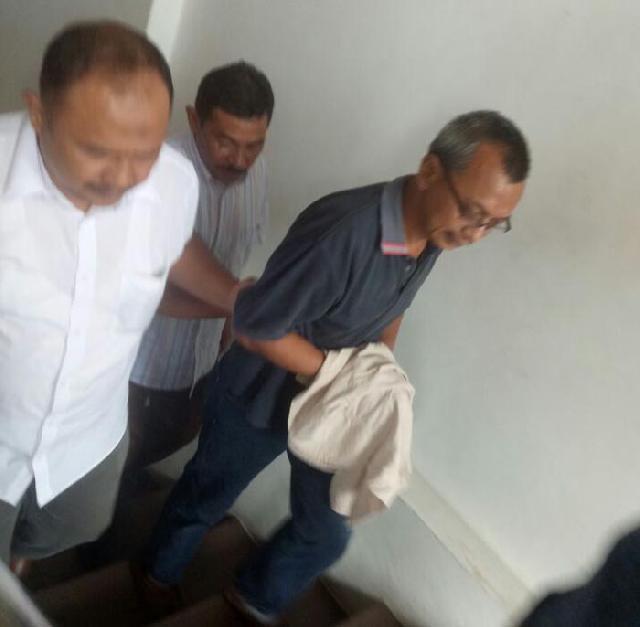 Diciduk di Jakarta, Abdul Hakim tak Tahu Masuk DPO Kasus Korupsi di Siak