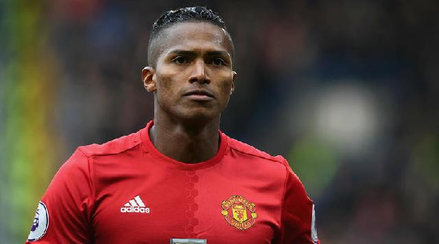 Valencia Bakal Bertahan Setahun Lagi di Man United