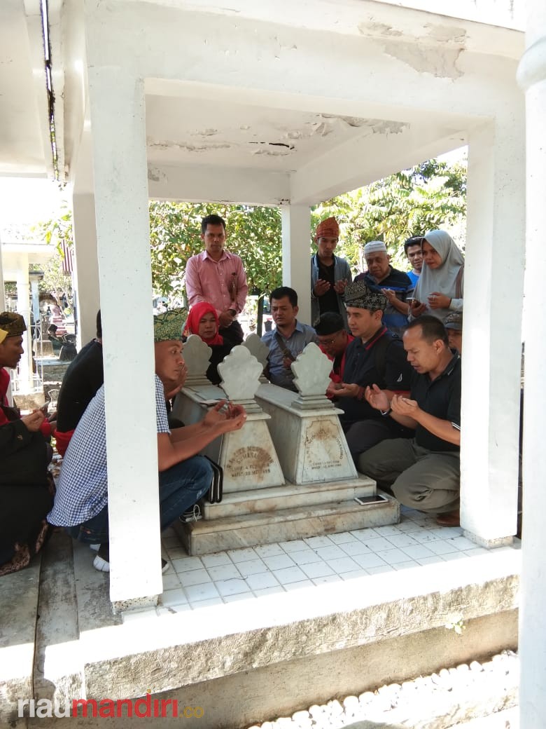Ziarah ke Makam Soemanang Notonagoro di Yogyakarta, PWI Riau Disebut Istimewa