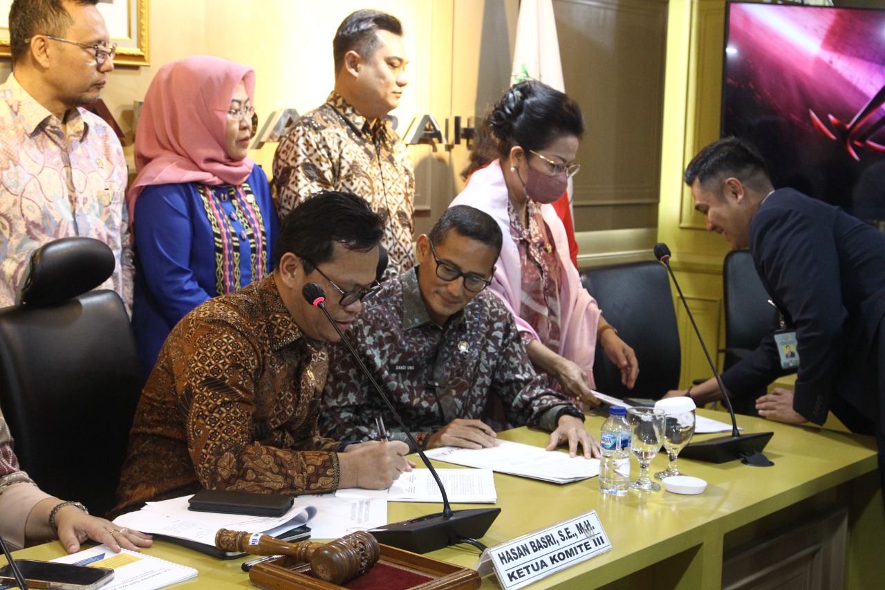 DPD RI Dorong Sandiaga Uno Kembangkan Pariwisata Daerah