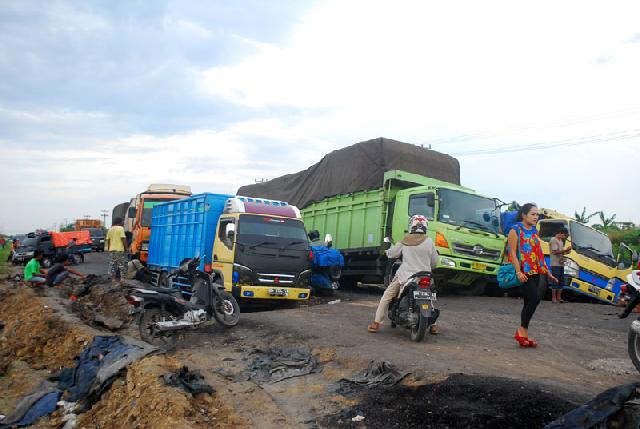 Jalan Provinsi yang Rusak Bakal Terbengkalai