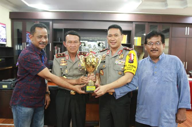 Kapolda Riau Terima PPS Domas Cimande yang Harumkan Riau di Festival Internasional 2018