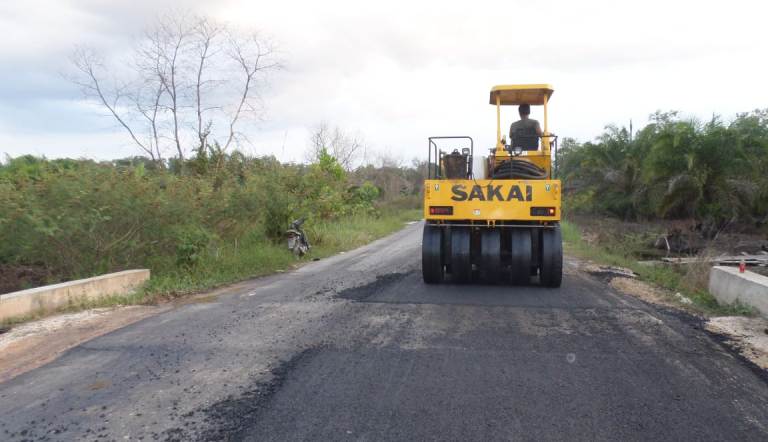 Sesuai Komitmen dengan Pemkab Pelalawan, EMP Telah Perbaiki Jalan Rusak di Bandar Seikijang-Langgam