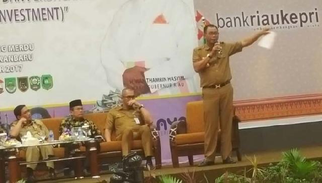 Bupati Rohil Ekspos Pulau Jemur di Riau Investment Forum