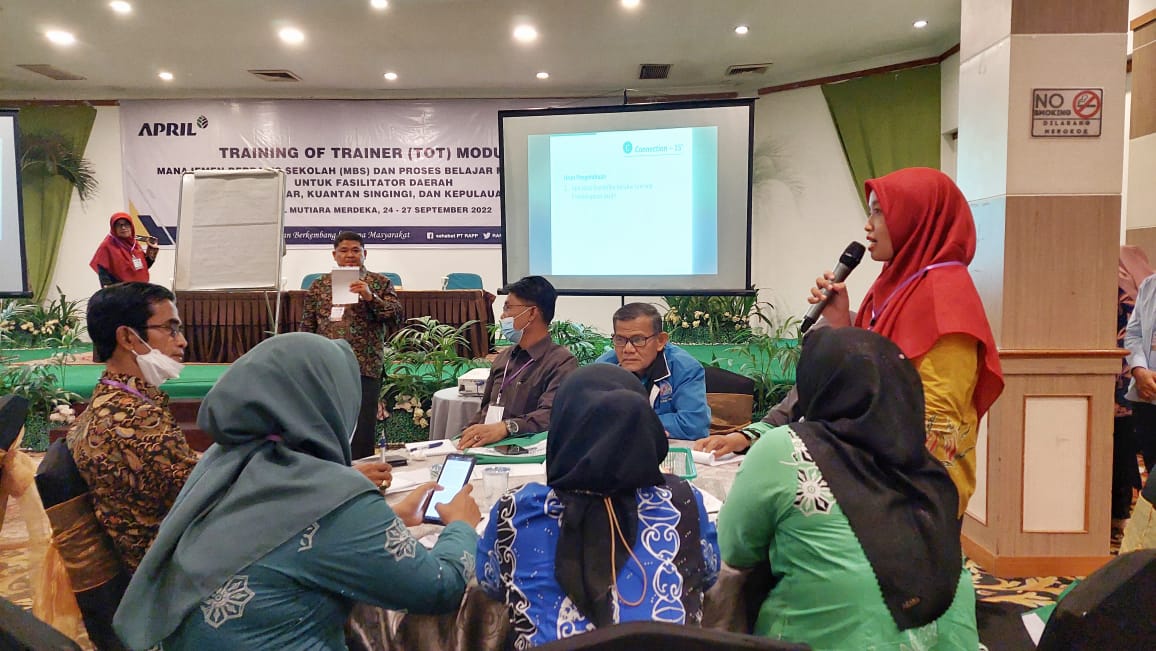 Komitmen Grup APRIL Dukung Peningkatan Mutu Pendidikan di Indonesia