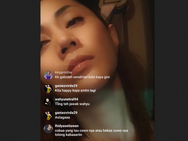 Pedangdut Aida Saskia Coba Bunuh Diri saat Live di Instagram
