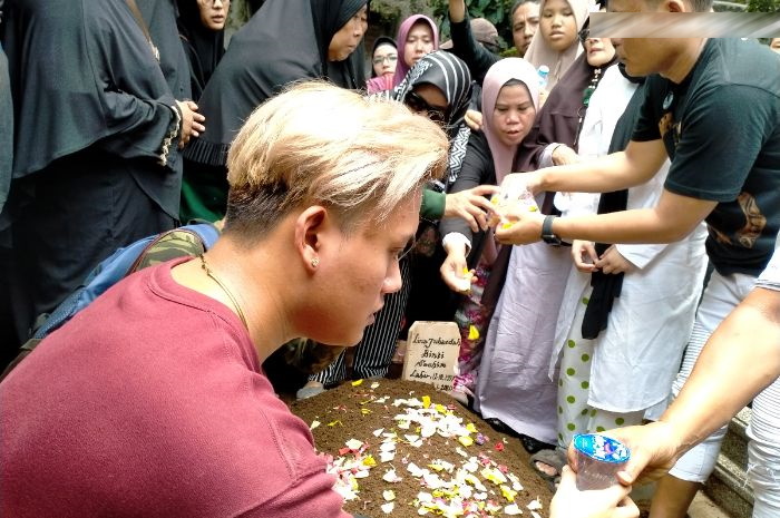Terungkap! Ini Penyakit yang Menyebabkan Kematian Lina Jubaedah