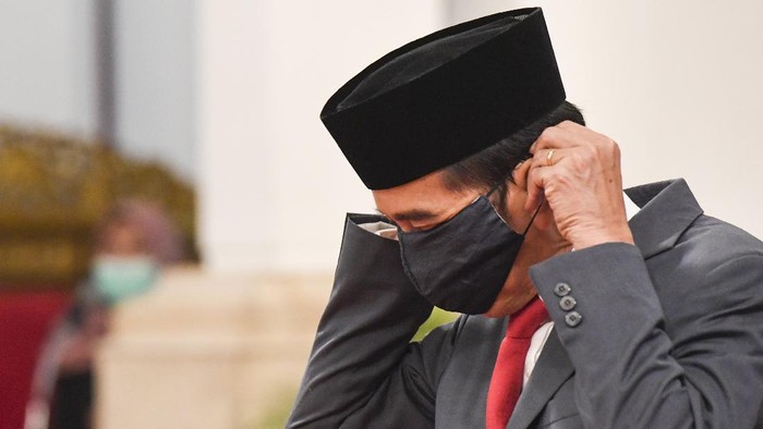 Jokowi Bubarkan Gugus Tugas COVID-19, Ini Gantinya