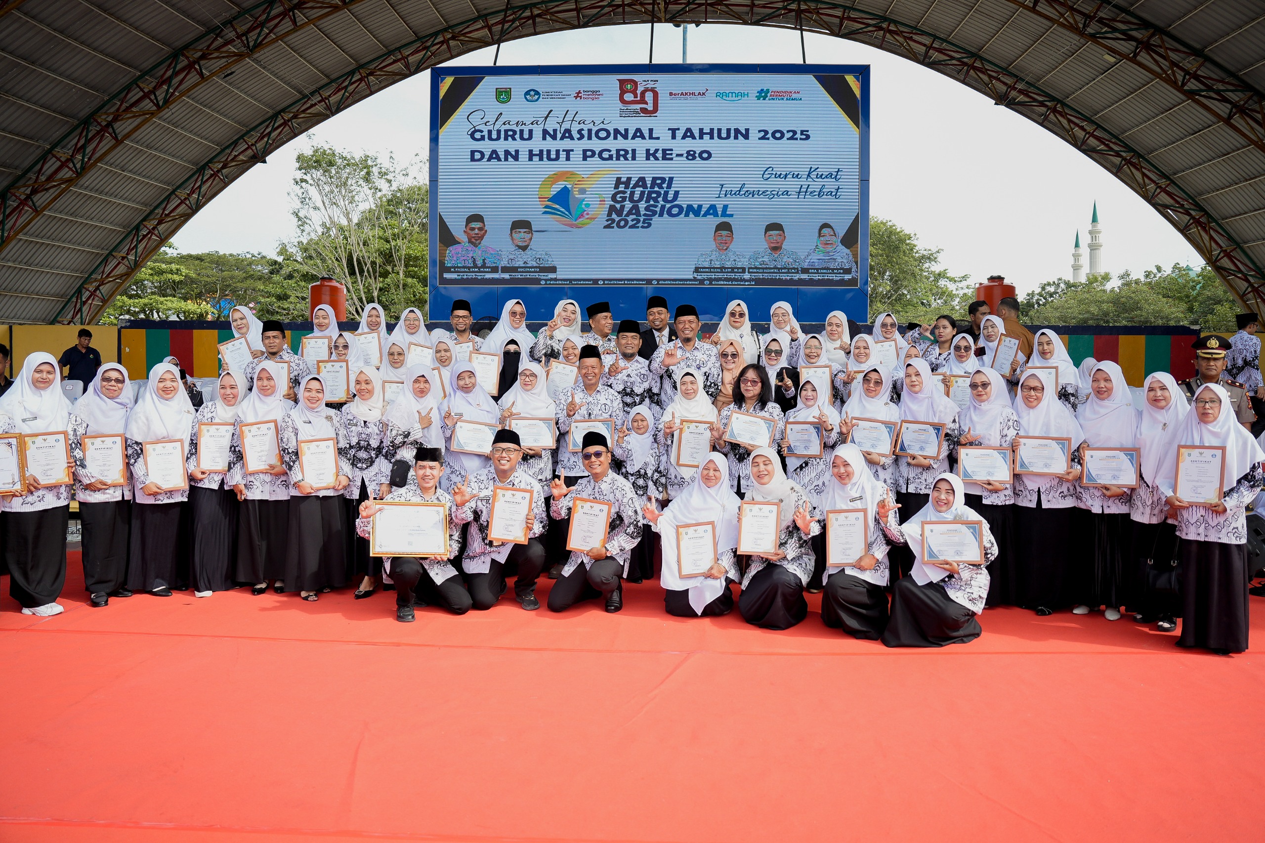 Hari Guru Nasional 2025, Wawako Sugiyarto Dorong Guru Terus Berinovasi