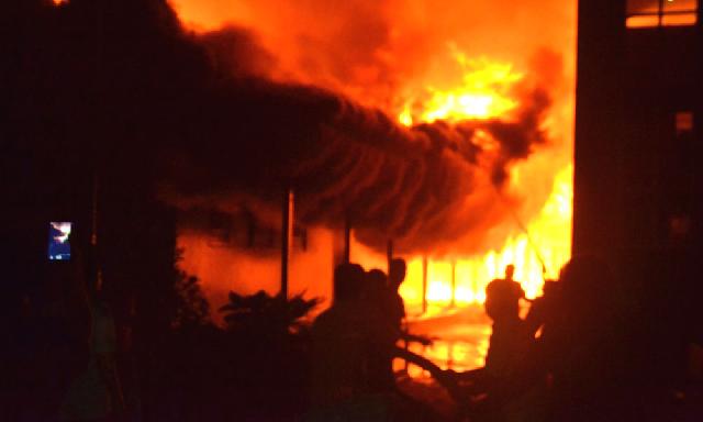 SMP 2 Tembilahan Musnah Dilalap Api
