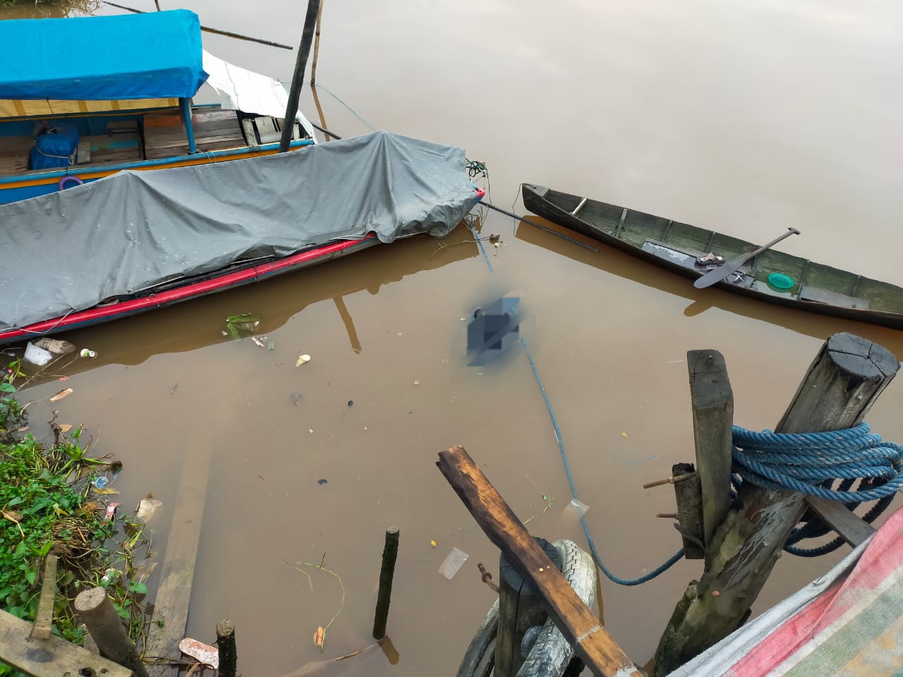 Mayat Wanita Paruh Baya Hanyut di Sungai Siak, Korban Hilang Sejak Selasa Malam