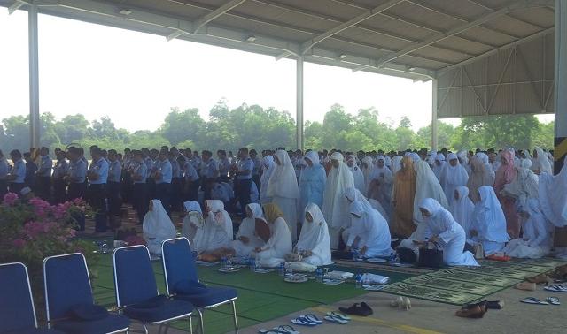 Minta Perlindungan dan Keselamatan, Prajurit TNI AU Gelar Salat Istighosah