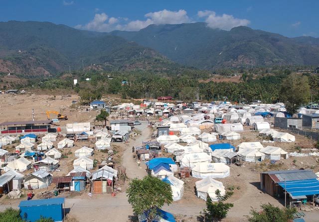 Gempa Palu: Ratusan Korban Masih Tinggal di Tenda Darurat