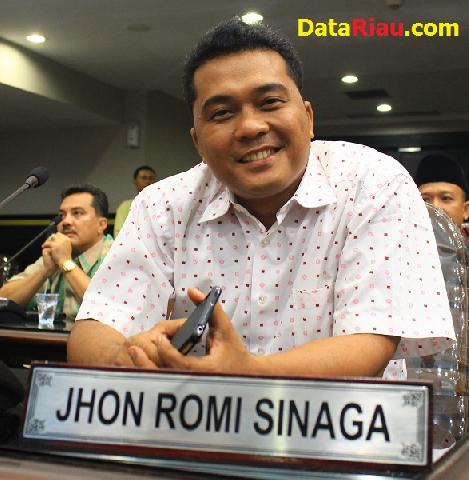 Lusa Dilantik Sebagai Wakil Pimpinan DPRD Pekanbaru