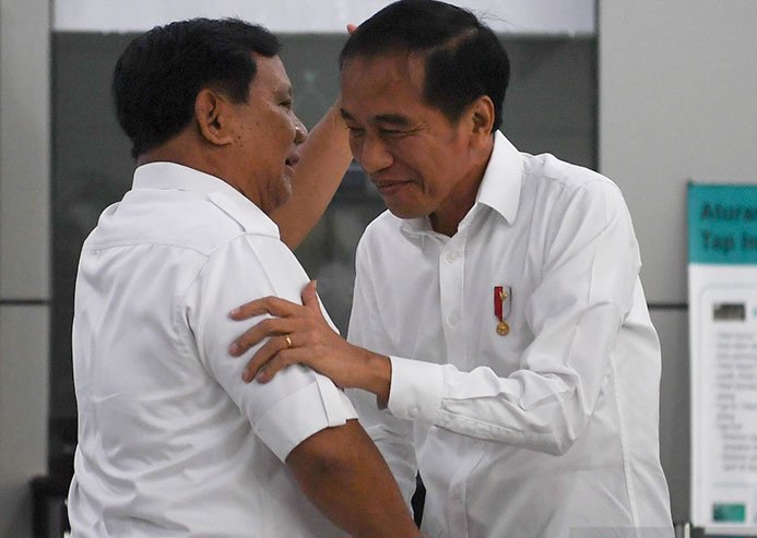 Fahri Hamzah Sebut Kedekatan Jokowi dan Prabowo Sudah Lama