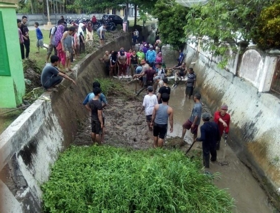 Kades Jake Kuansing Realisasikan Program Padat Karya