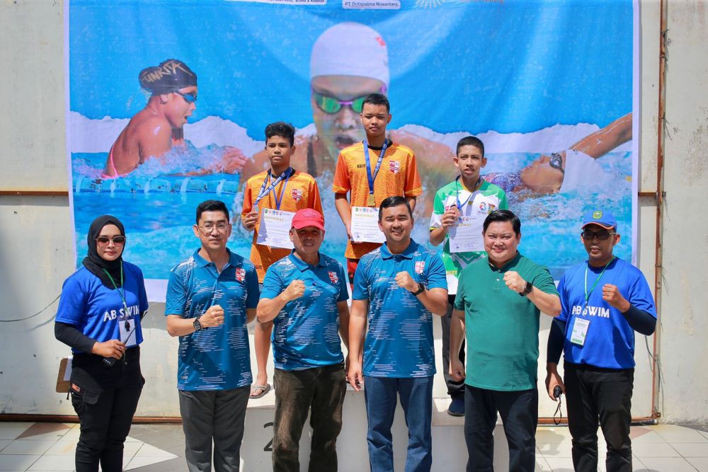 Ratusan Atlet Ikuti Kejurprov Renang Riau 2022