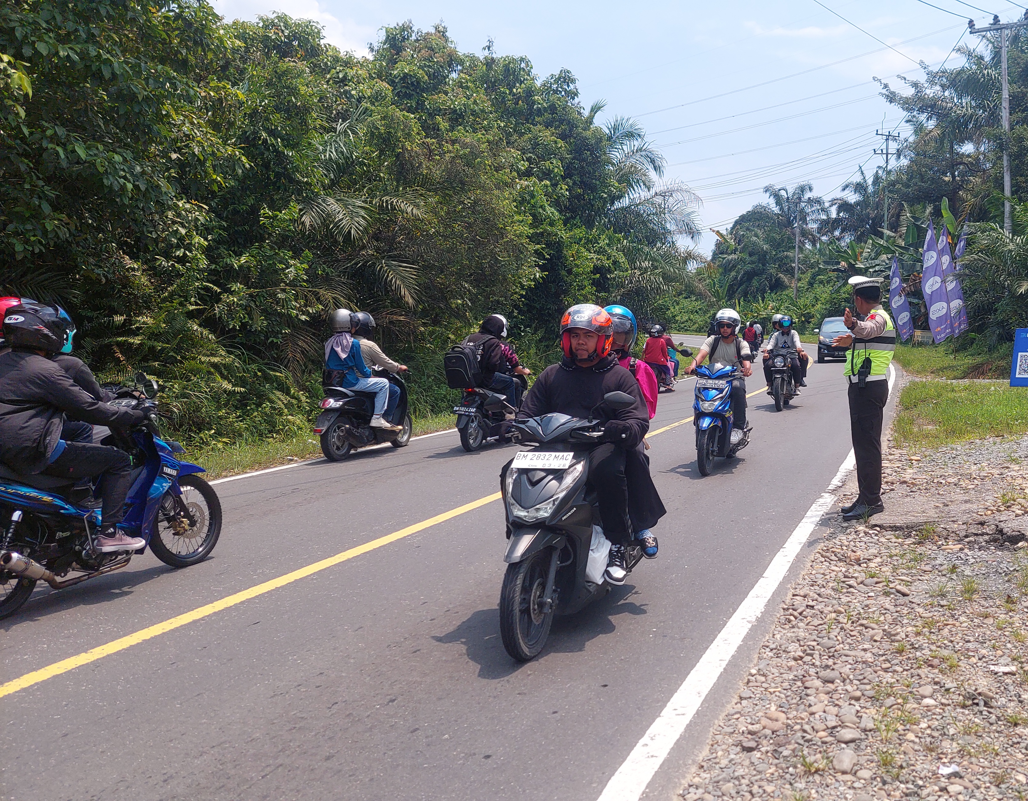 Arus Balik 2024, Polres Kampar Siagakan Personel Atur Lalulilntas di Lintas Riau-Sumbar