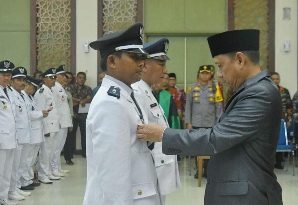 56 Penjabat Kepala Desa di Kampar Dilantik