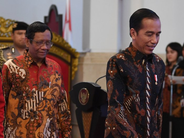 Eks Staf Khusus Wapres: Mahfud MD Beri Pernyataan Beda di Depan Jokowi dan Media