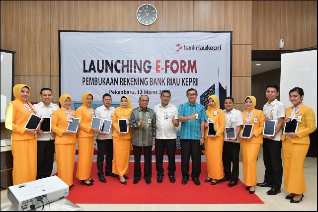 Bank Riau Kepri Terapkan Pelayanan Digital Melalui Aplikasi E-Formulir