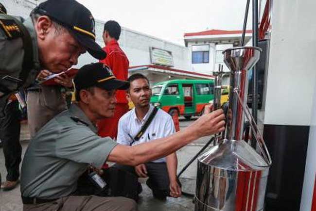 Dinas Perdagangan Tera Ulang SPBU dan Toko Emas