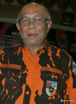 Incumbent Anto Rachman Resmi Kembali Mendaftar Balon Ketua MPW Riau