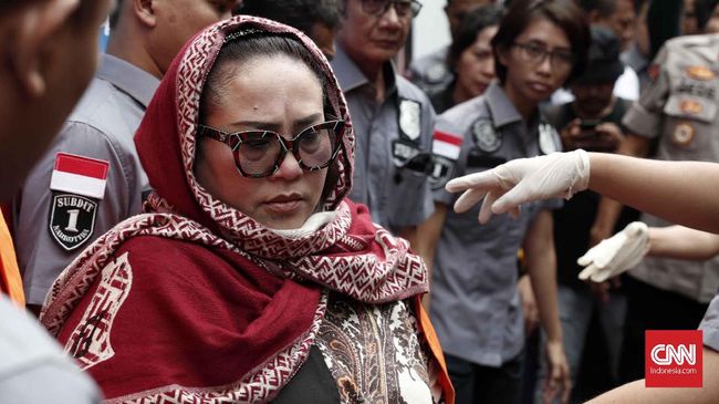 Kasus Narkoba, Nunung Jalani Sidang Perdana Hari Ini