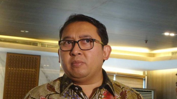 Jubir Pemerintah Sebut Corona Disebarkan Orang Miskin, Fadli Zon: Mungkin Pak Yuri Lelah